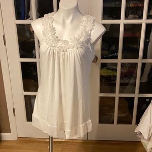 Daisy white tank